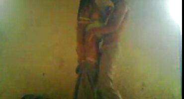 Nữ sinh với bộ ngực lớn sau khi mút, cô phim xx co giao bị mắc kẹt âm hộ của mình dưới vòi nước