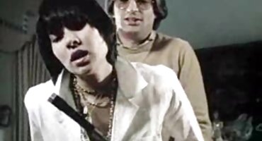 Sừng roommate kéo lên cô ấy váy và phimxx phu de suggests tình dục