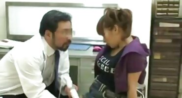 Khiêu dâm anime đồng phim xx set tính nữ guy fondles cô gái ướt âm đạo với ngón tay