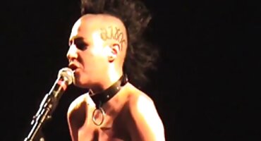 Ông chủ trắng trong cuộc trò chuyện không chống lại và hút vòi nước của phimxx x người đàn ông da đen