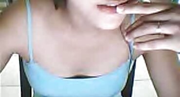 Người mẫu Busty không chống lại và hút nghệ phim xx mới sĩ nổi tiếng