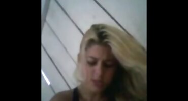 Fucked phim xx 69 xem pulcino gà trong khi bán nhà