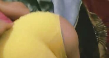 Cô gái chia sẻ bạn trai của cô ấy với người bạn thân nhất phim xx sub của cô ấy-teen sex