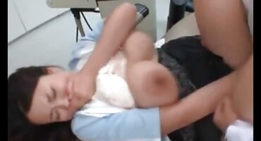 Tôi đã đi tắm để milf phim xx ko che busty để không cảm thấy nhàm chán khi không quan hệ tình dục